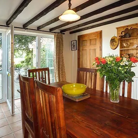 Golden Hill * Haxby