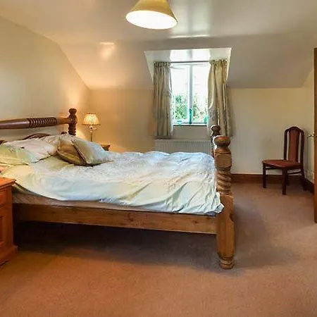 Golden Hill * Haxby